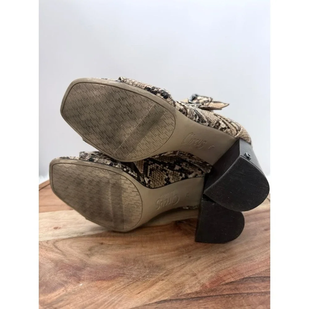 Circus by Sam Edelman Womens Snake Print Strappy Heeled Booties Size 7.5‎